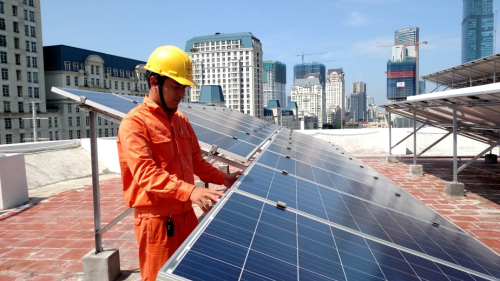 EVN Hà Nội triển khai mua điện mặt trời áp mái